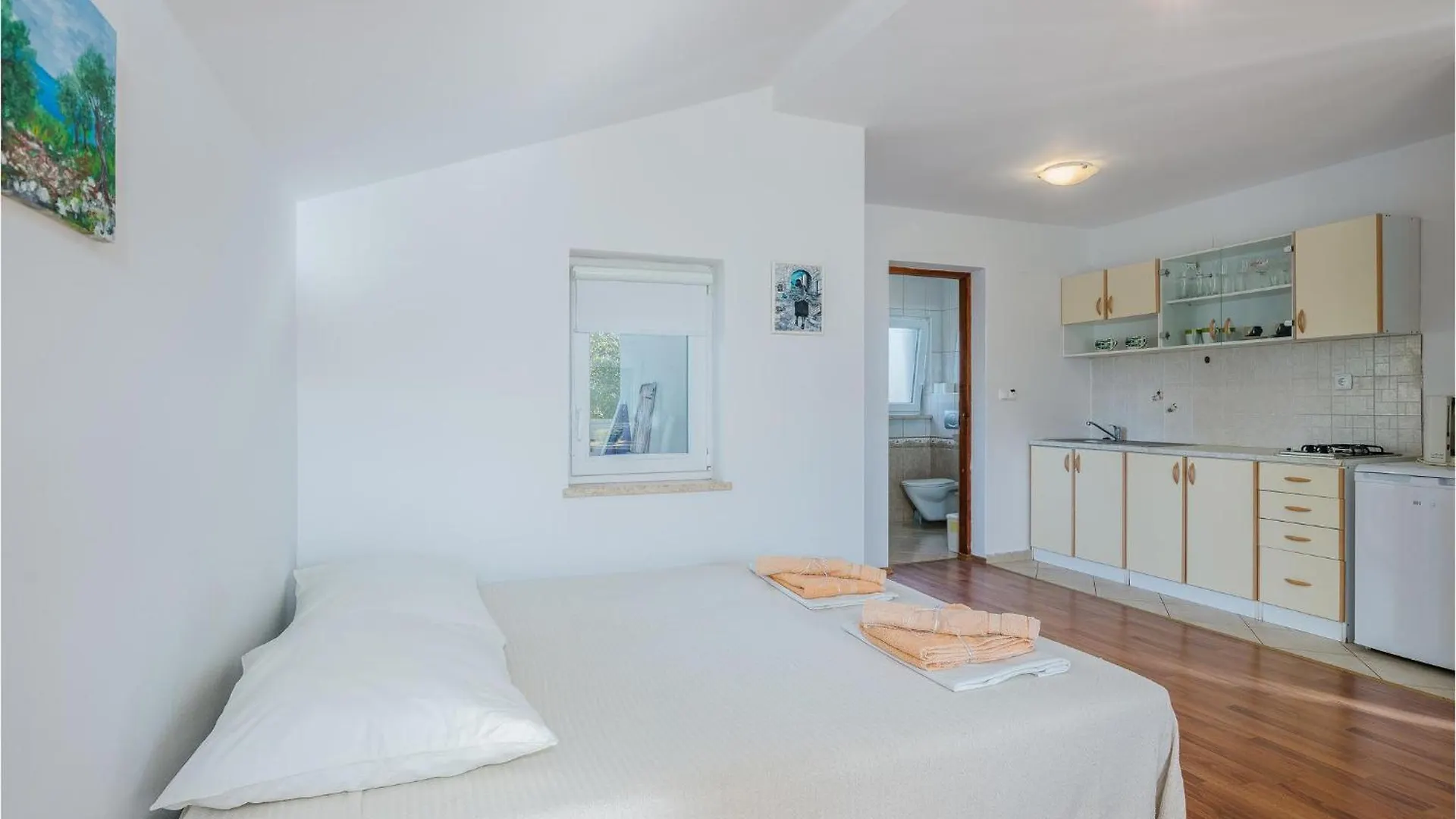 Cozy Apartment In Malinska Dubasnica With Wifi